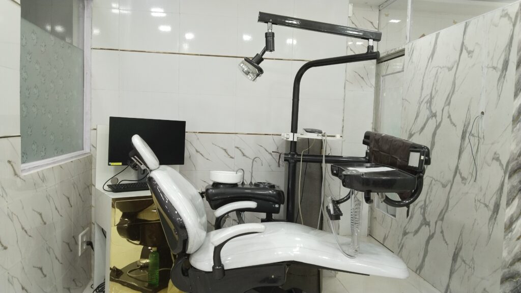 Jain Dental Hospital: Treatment room Picture 19
