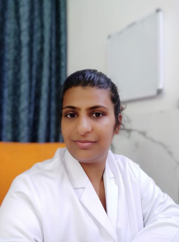 Dr. Rashi Agarwal Jain at Jain Dental Hospital, Indirapuram, Ghaziabad. She is an RCT Expert and Endodontist.